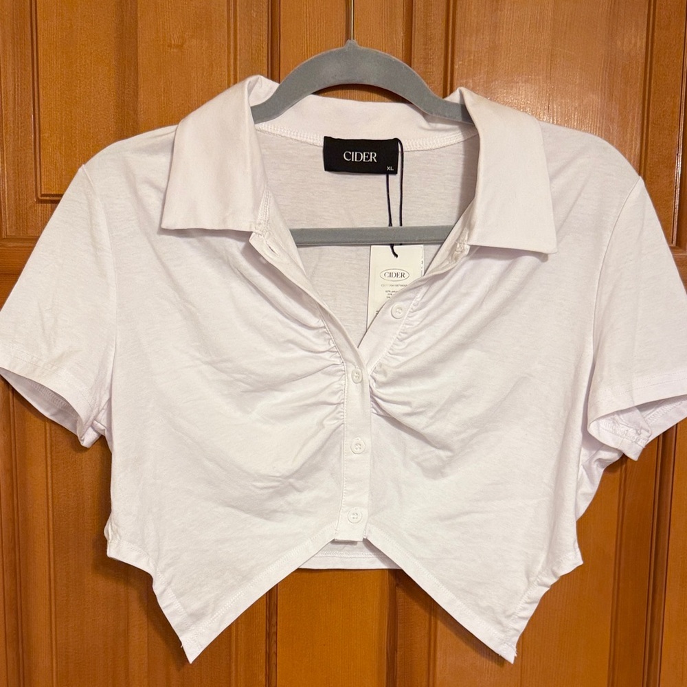 NWT Cider Classic White Button-Up Crop Top